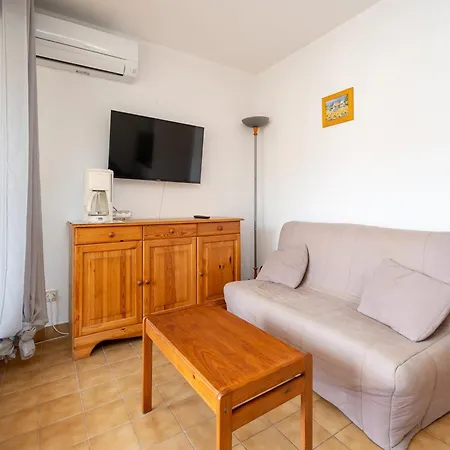 Apartment Beautiful In By Beach Agde