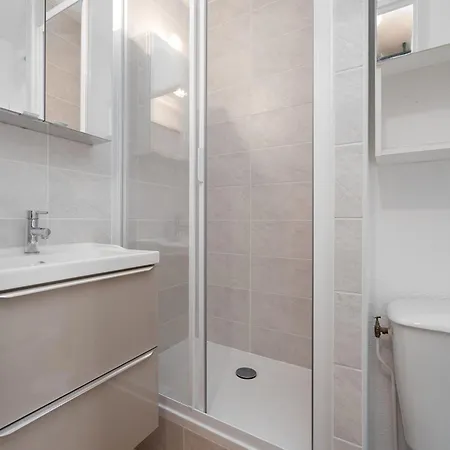 Apartment Beautiful In By Beach Agde